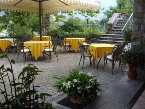 Residence Antico Crotto Porlezza Exterior foto